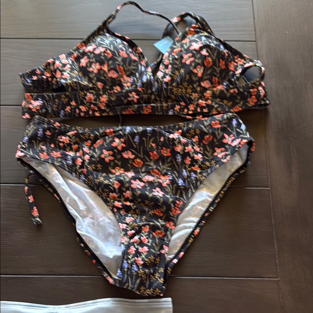 Cupshe Floral Bikini - Black and Pink